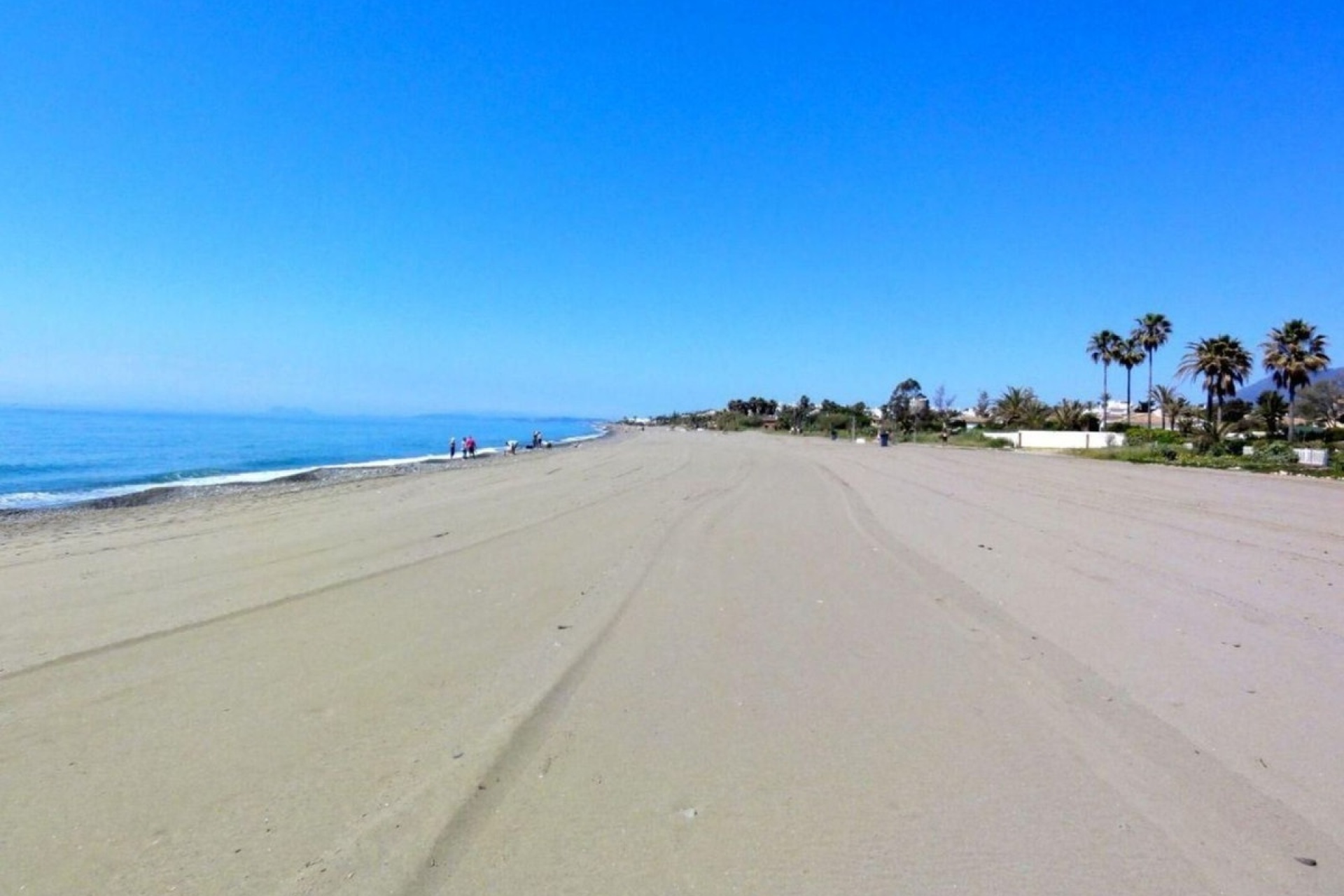Resale - Villa - Estepona - Estepona Centro