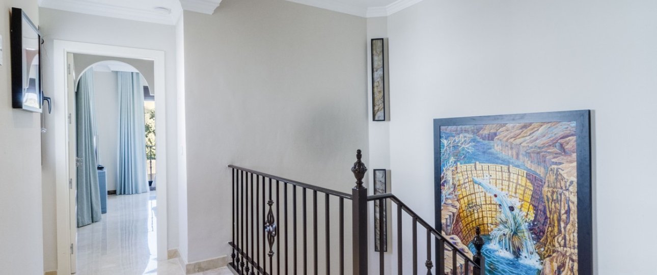 Resale - Villa - Estepona - Estepona Centro