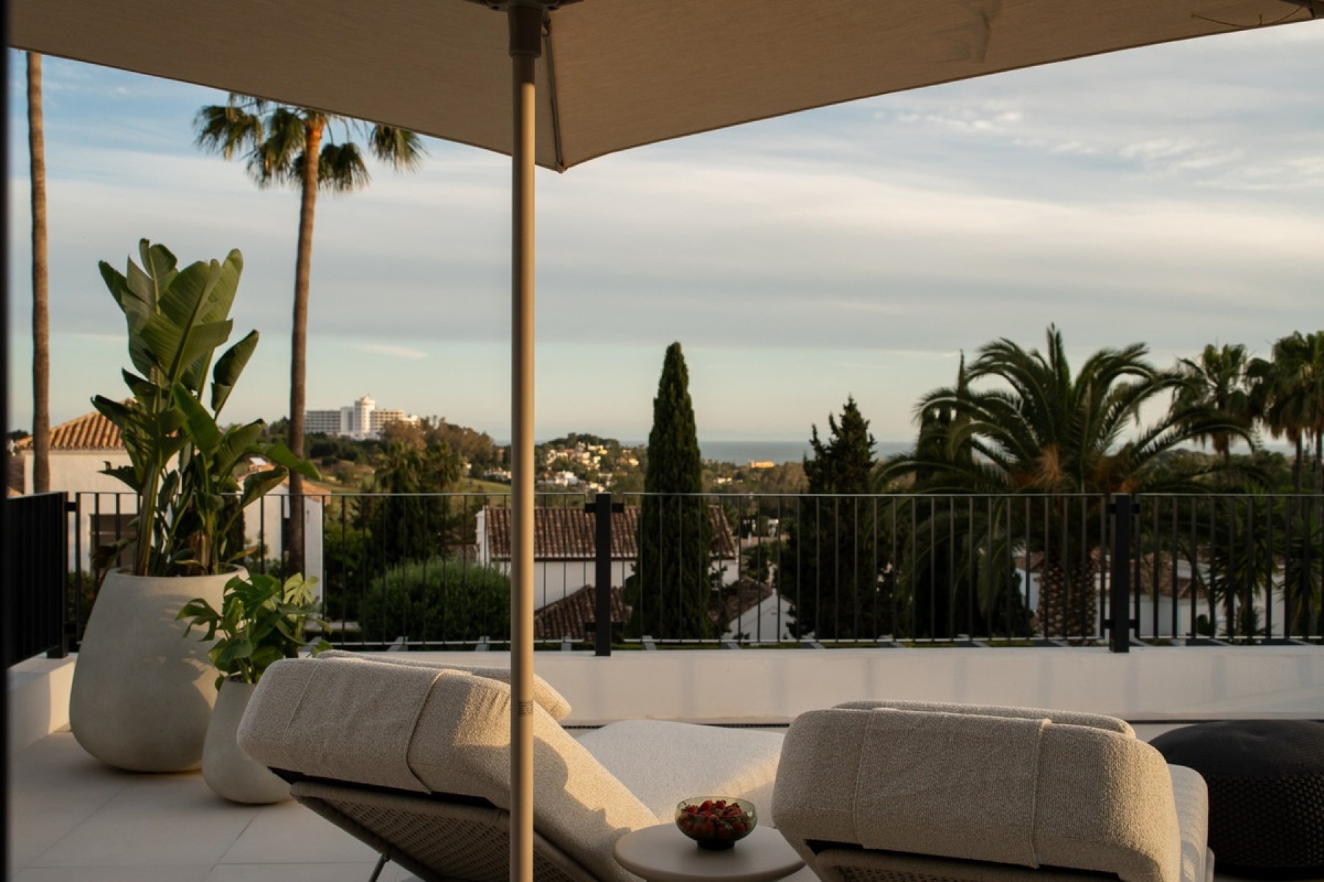 Resale - Villa - Estepona - Estepona Centro