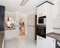 Resale - Villa - Estepona - Estepona Centro