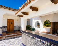 Resale - Villa - Estepona - Estepona Centro