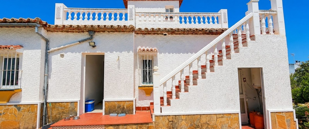 Resale - Villa - Estepona - Estepona Centro