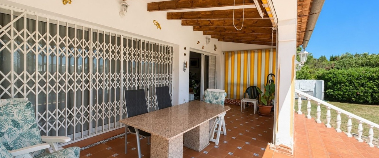 Resale - Villa - Estepona - Estepona Centro