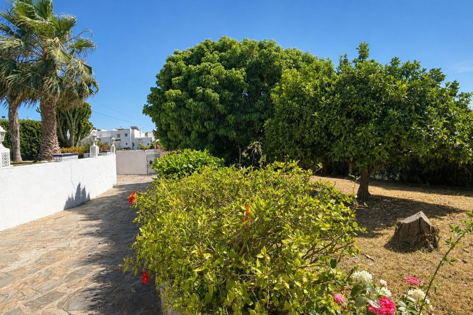 Resale - Villa - Estepona - Estepona Centro