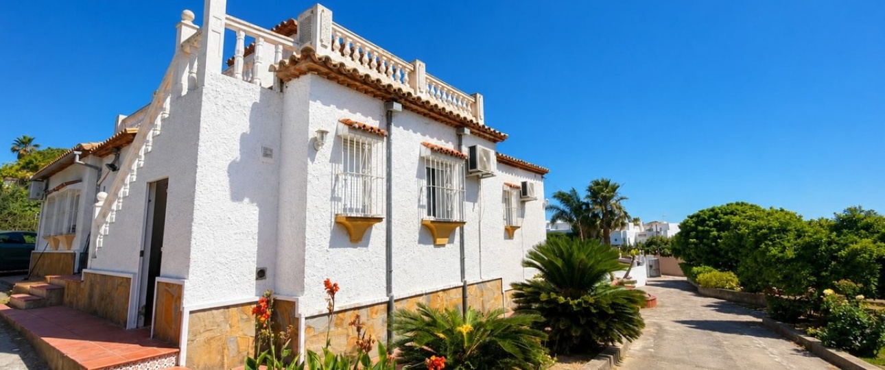 Resale - Villa - Estepona - Estepona Centro