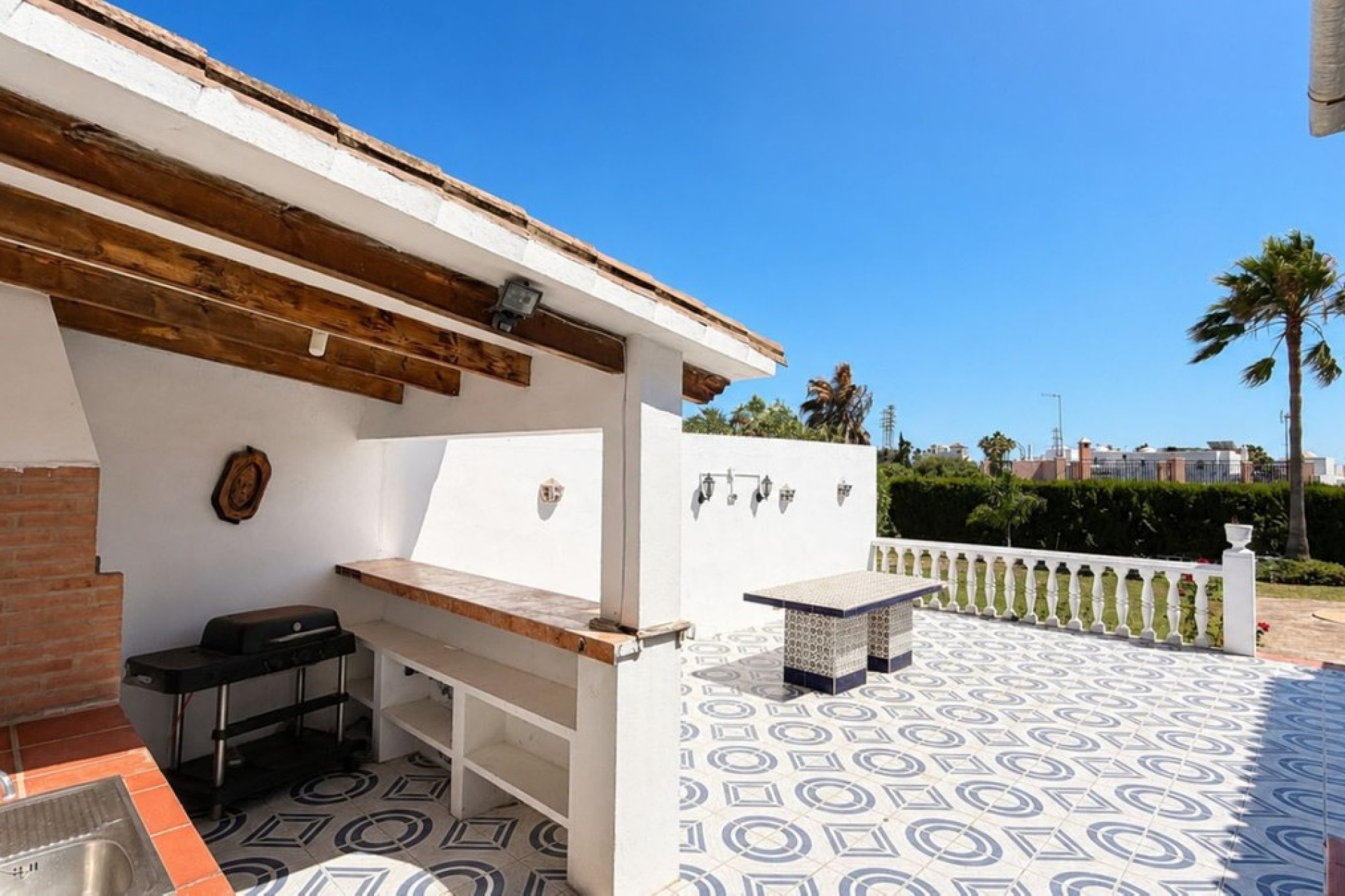 Resale - Villa - Estepona - Estepona Centro