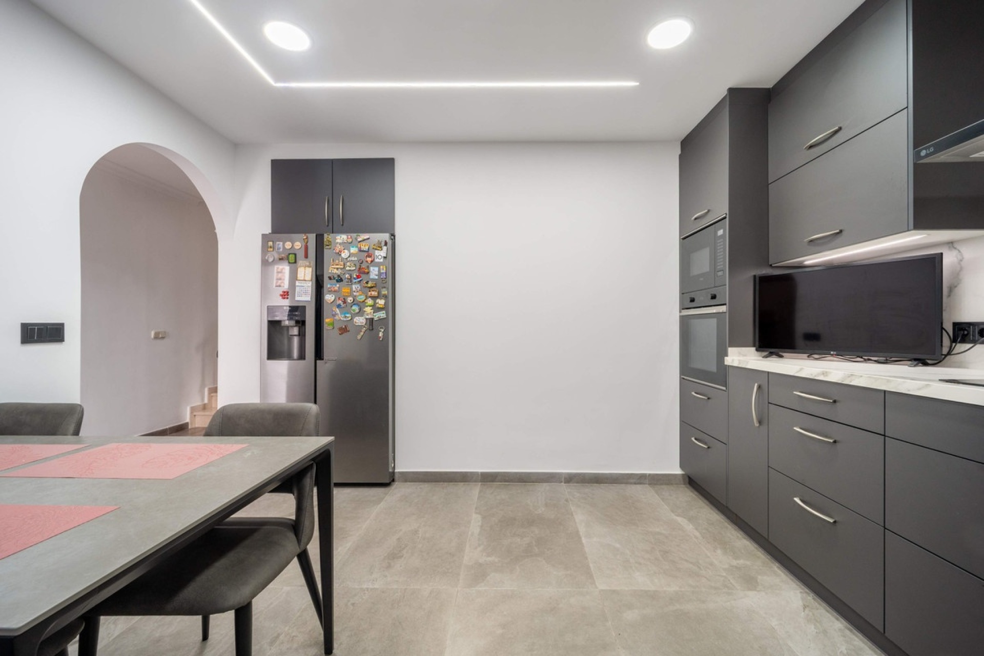 Resale - Villa - Estepona - Estepona Centro