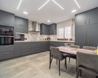 Resale - Villa - Estepona - Estepona Centro