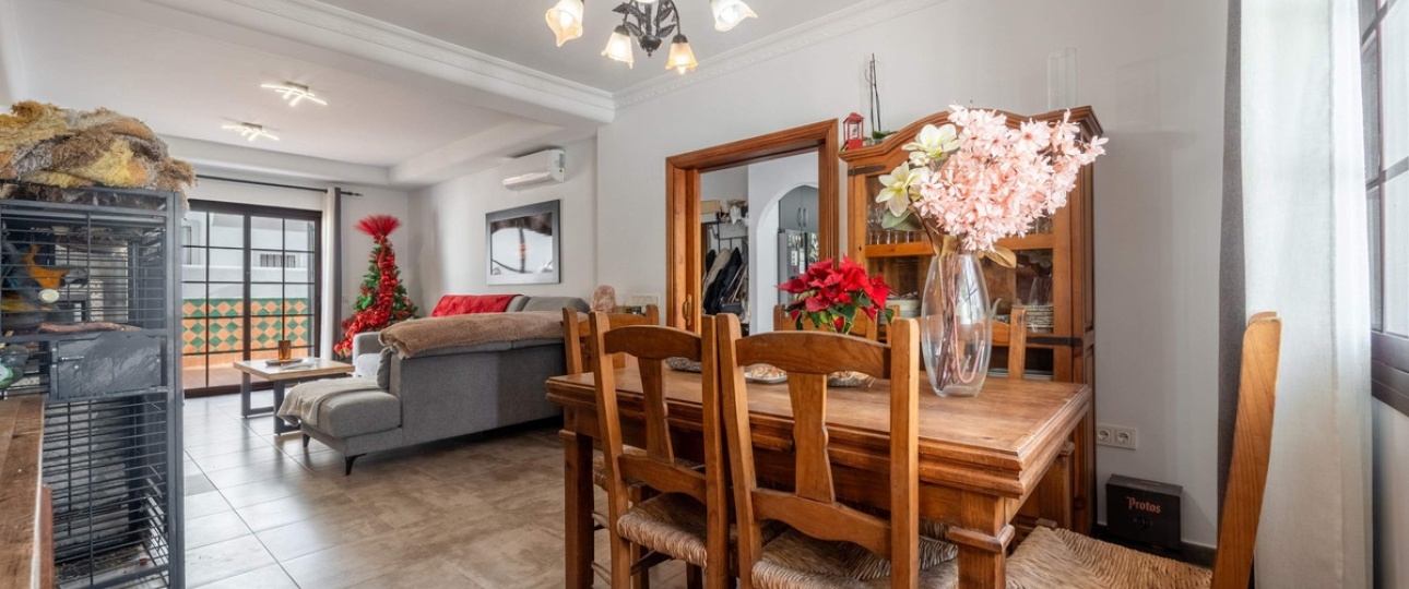 Resale - Villa - Estepona - Estepona Centro
