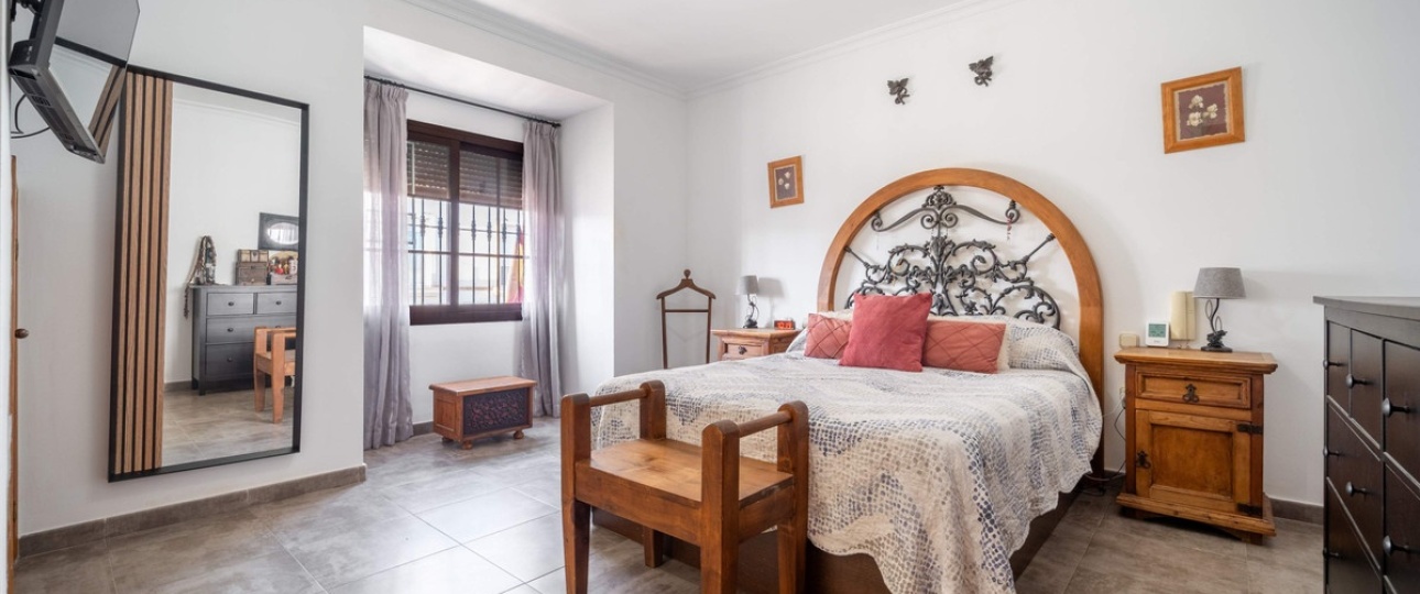 Resale - Villa - Estepona - Estepona Centro