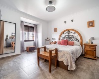 Resale - Villa - Estepona - Estepona Centro