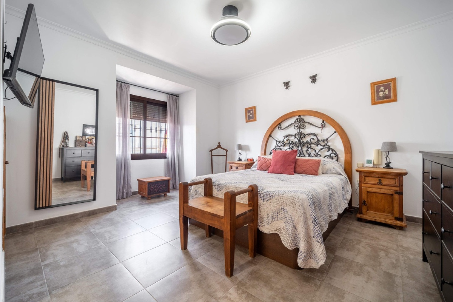 Resale - Villa - Estepona - Estepona Centro