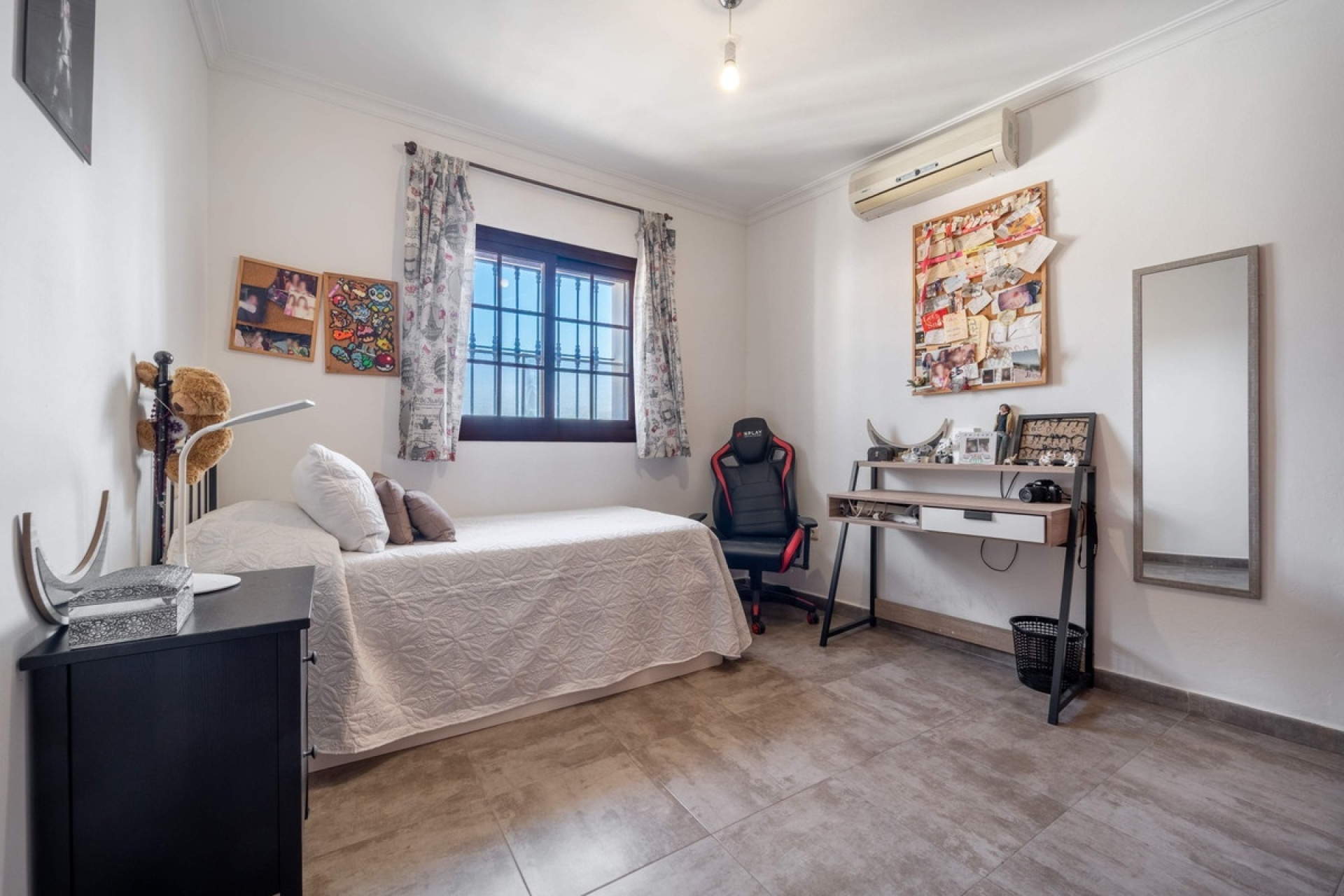 Resale - Villa - Estepona - Estepona Centro