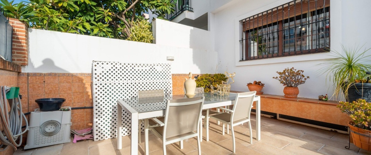 Resale - Villa - Estepona - Estepona Centro