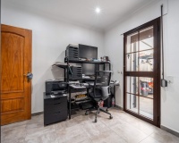 Resale - Villa - Estepona - Estepona Centro