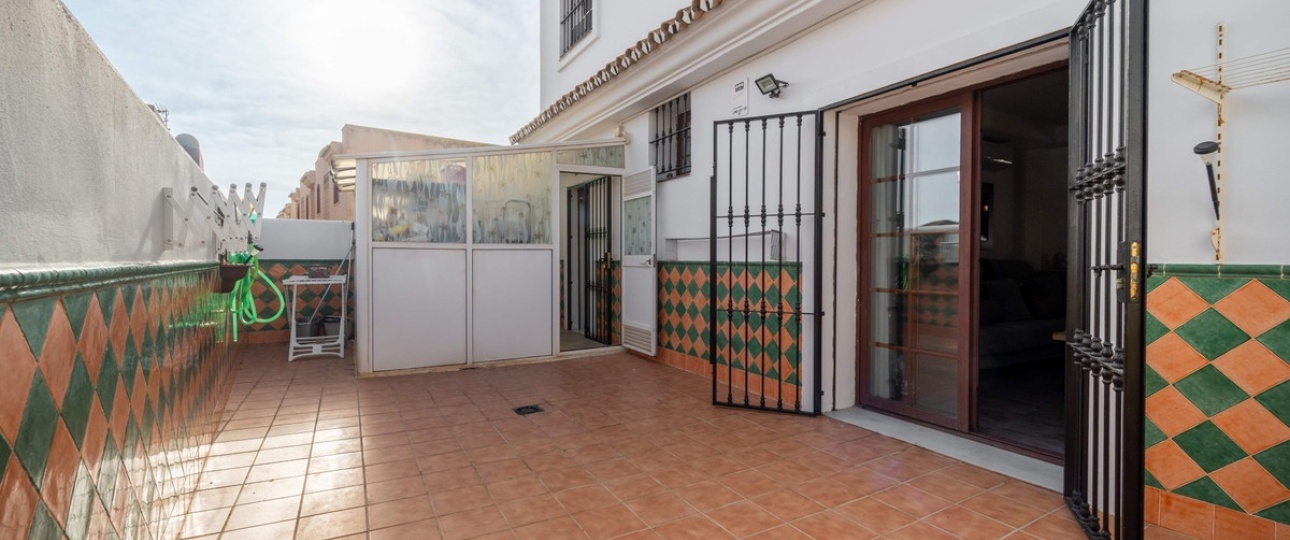 Resale - Villa - Estepona - Estepona Centro