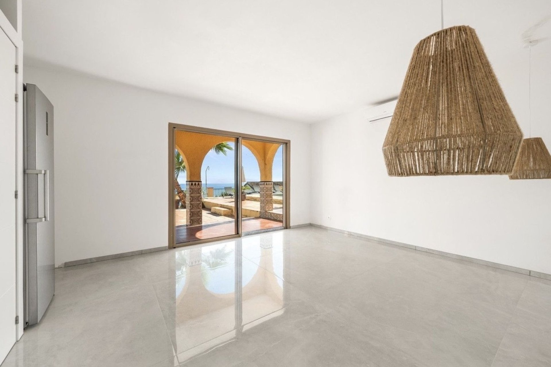 Resale - Villa - Estepona - Estepona Centro