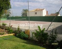 Resale - Villa - Estepona - Estepona Centro