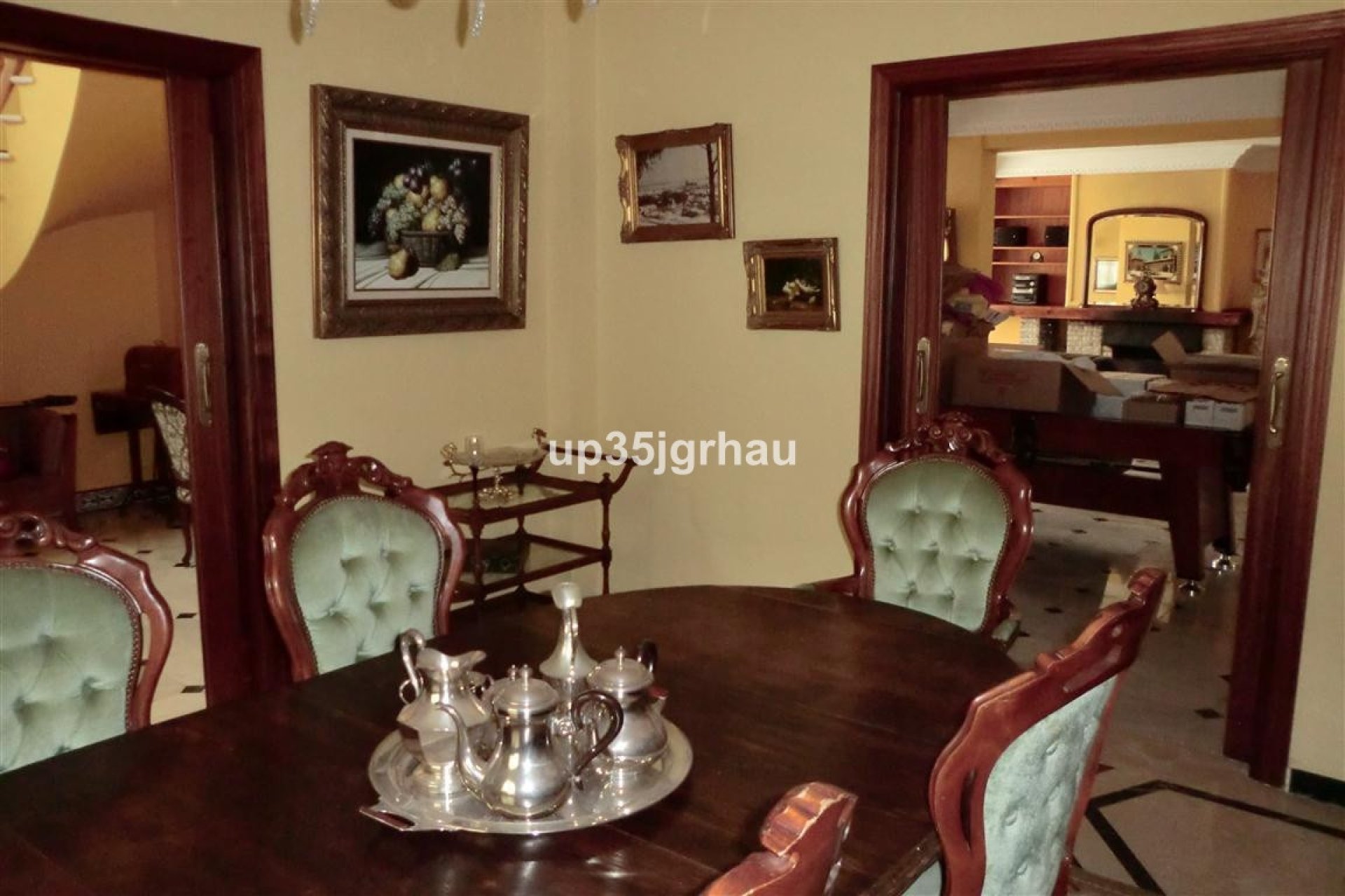 Resale - Villa - Estepona - Estepona Centro