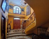 Resale - Villa - Estepona - Estepona Centro