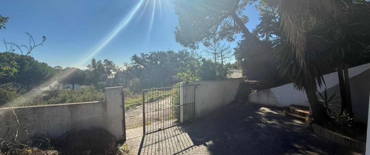 Resale - Villa - Estepona - Estepona Centro