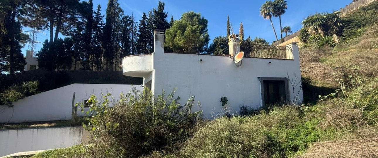 Resale - Villa - Estepona - Estepona Centro