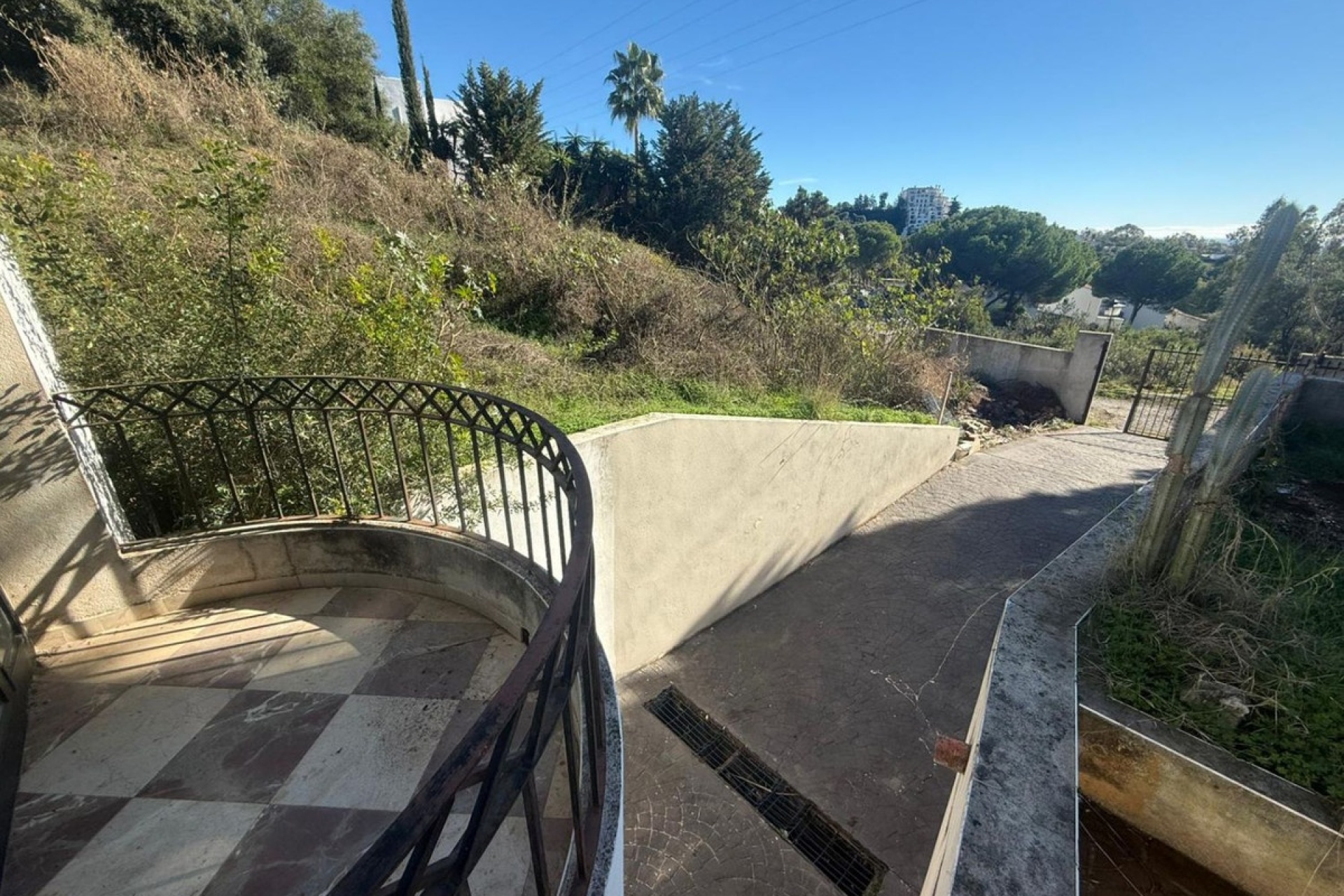 Resale - Villa - Estepona - Estepona Centro