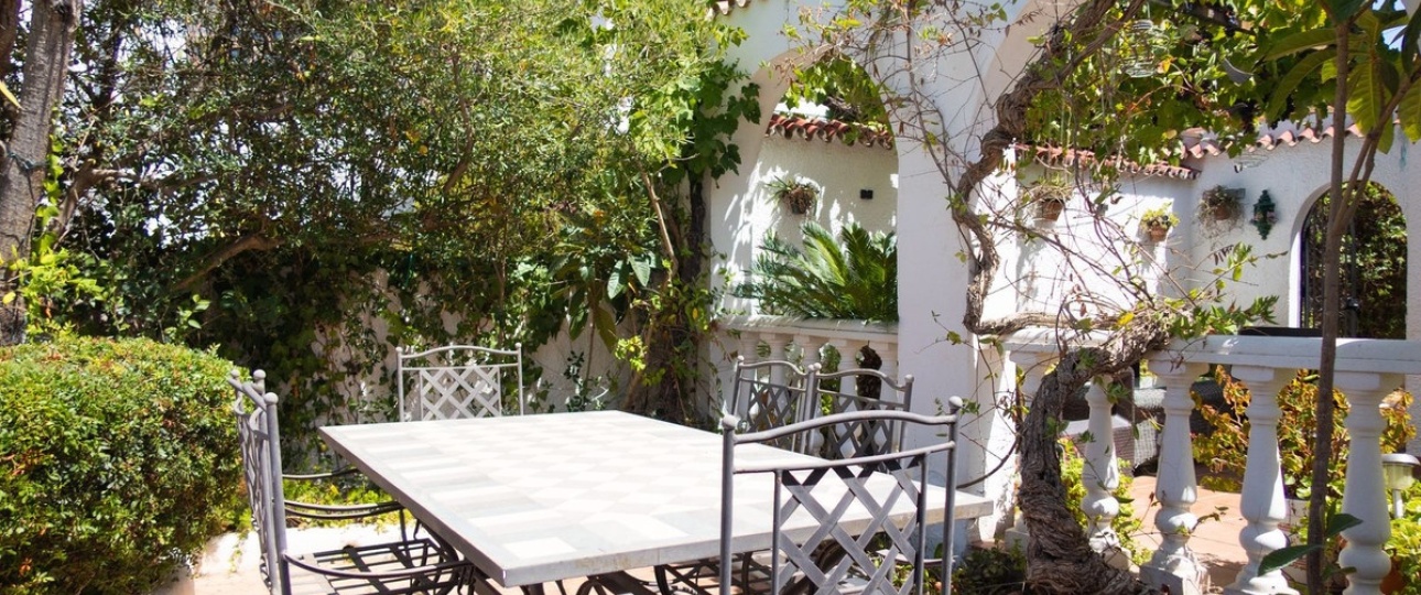 Resale - Villa - Estepona - Estepona Centro