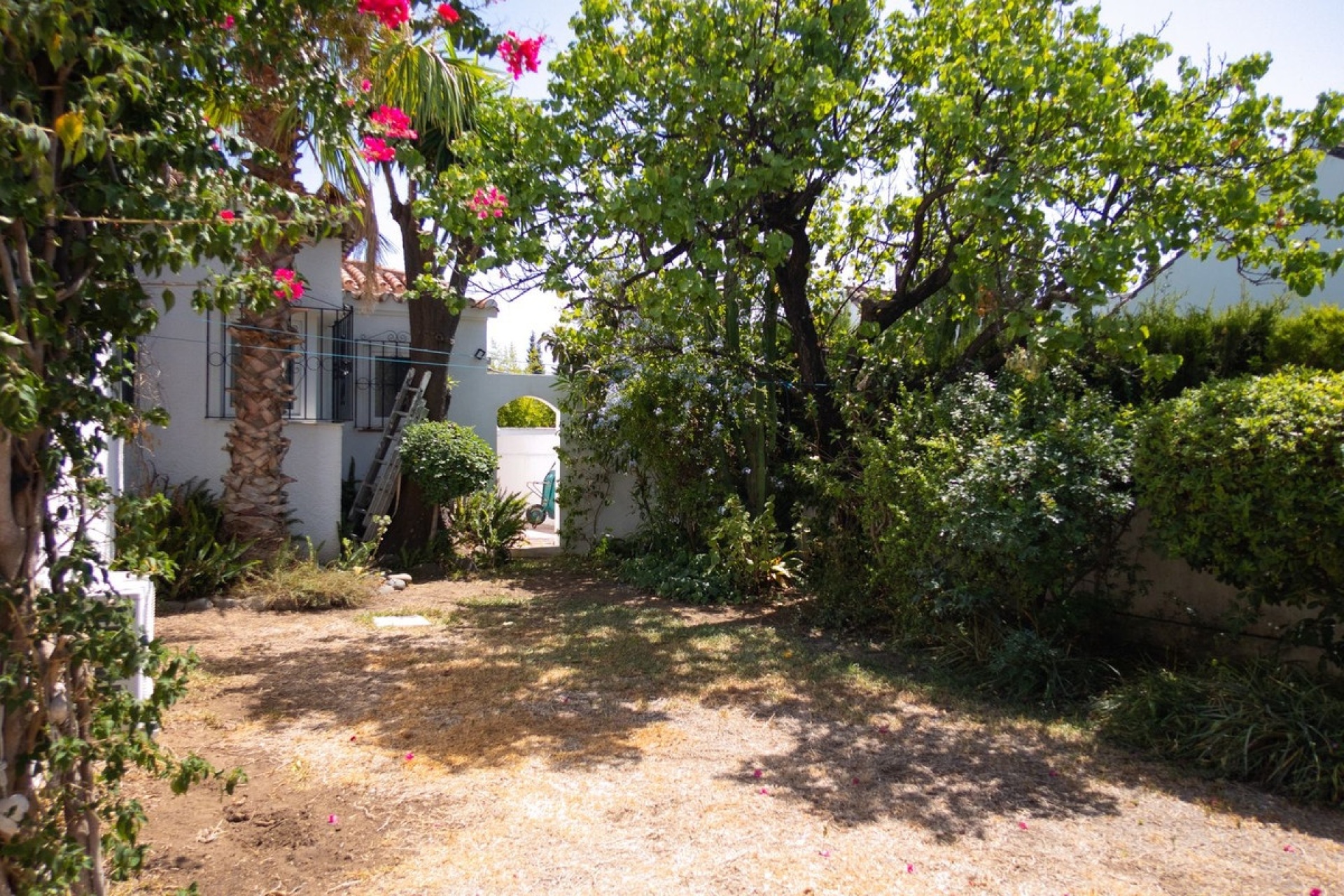 Resale - Villa - Estepona - Estepona Centro