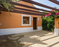 Resale - Villa - Estepona - Estepona Centro