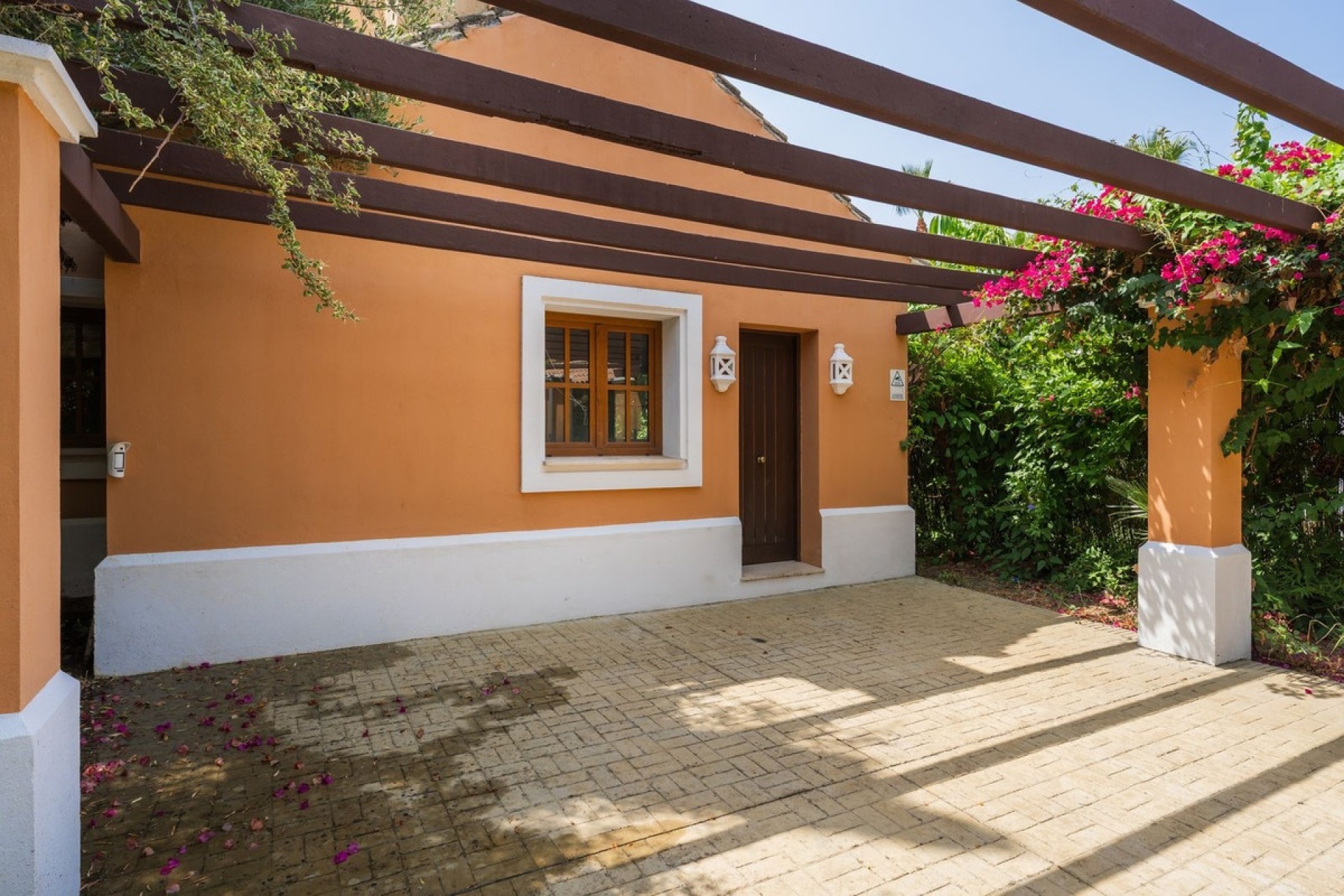 Resale - Villa - Estepona - Estepona Centro