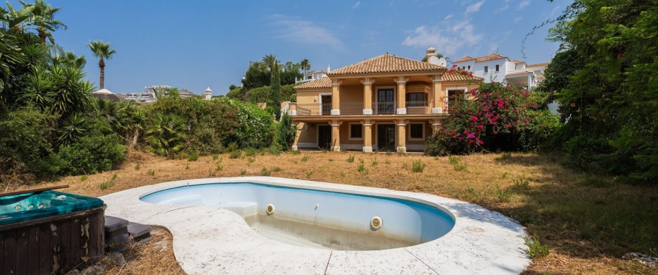 Resale - Villa - Estepona - Estepona Centro
