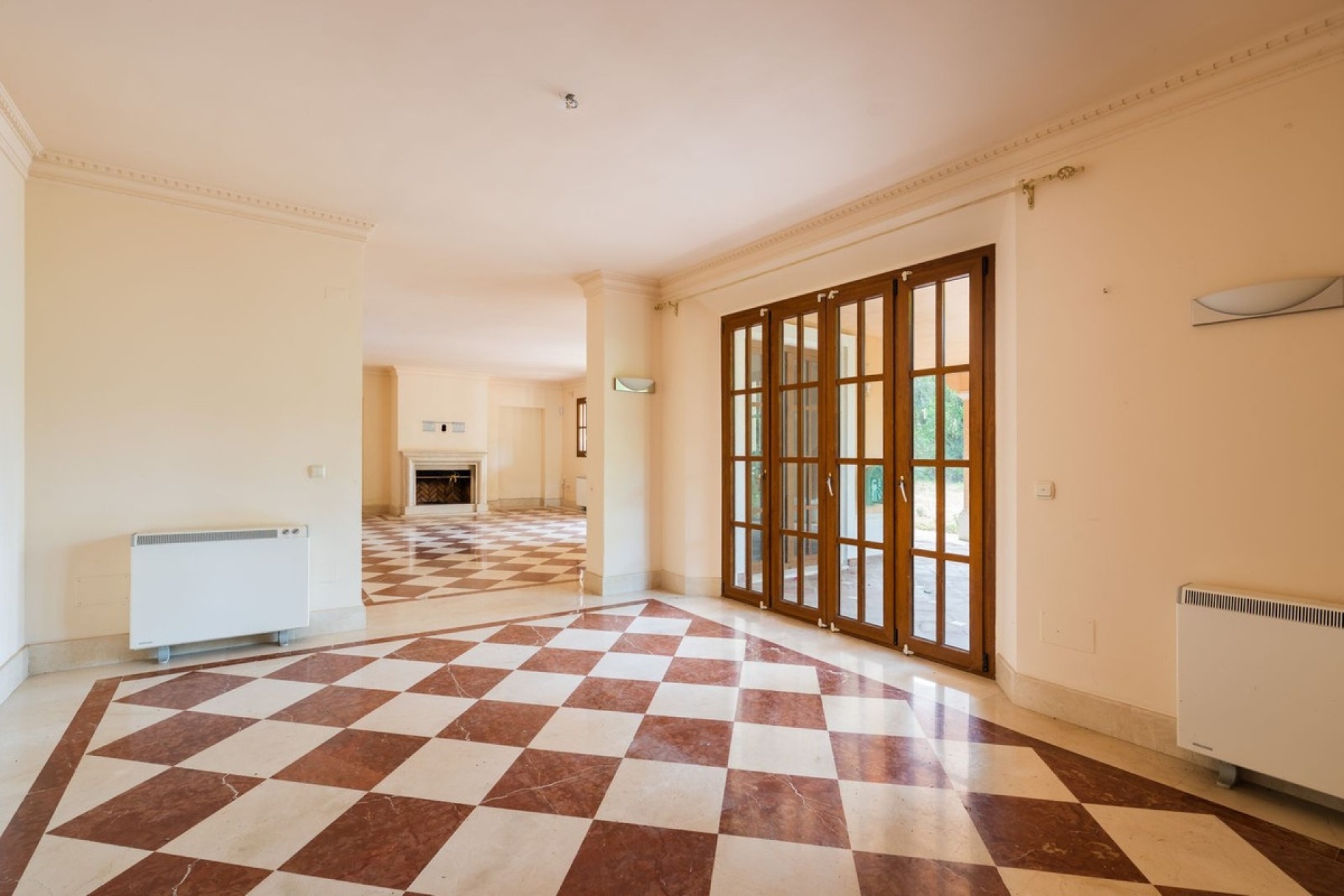 Resale - Villa - Estepona - Estepona Centro