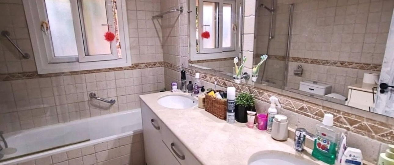 Resale - Villa - Estepona - Estepona Centro