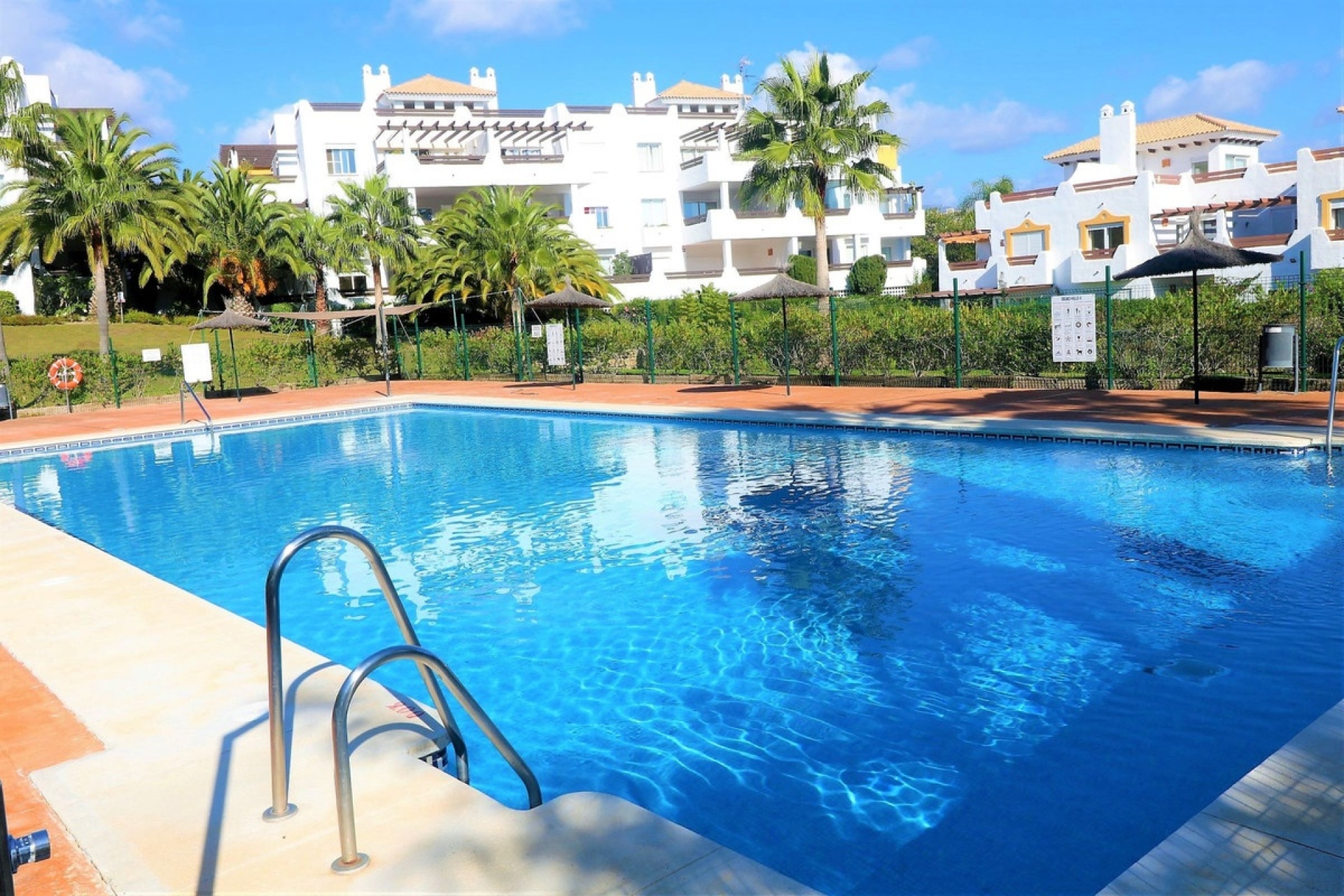 Resale - Villa - Estepona - Estepona Centro