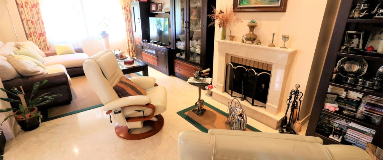 Resale - Villa - Estepona - Estepona Centro