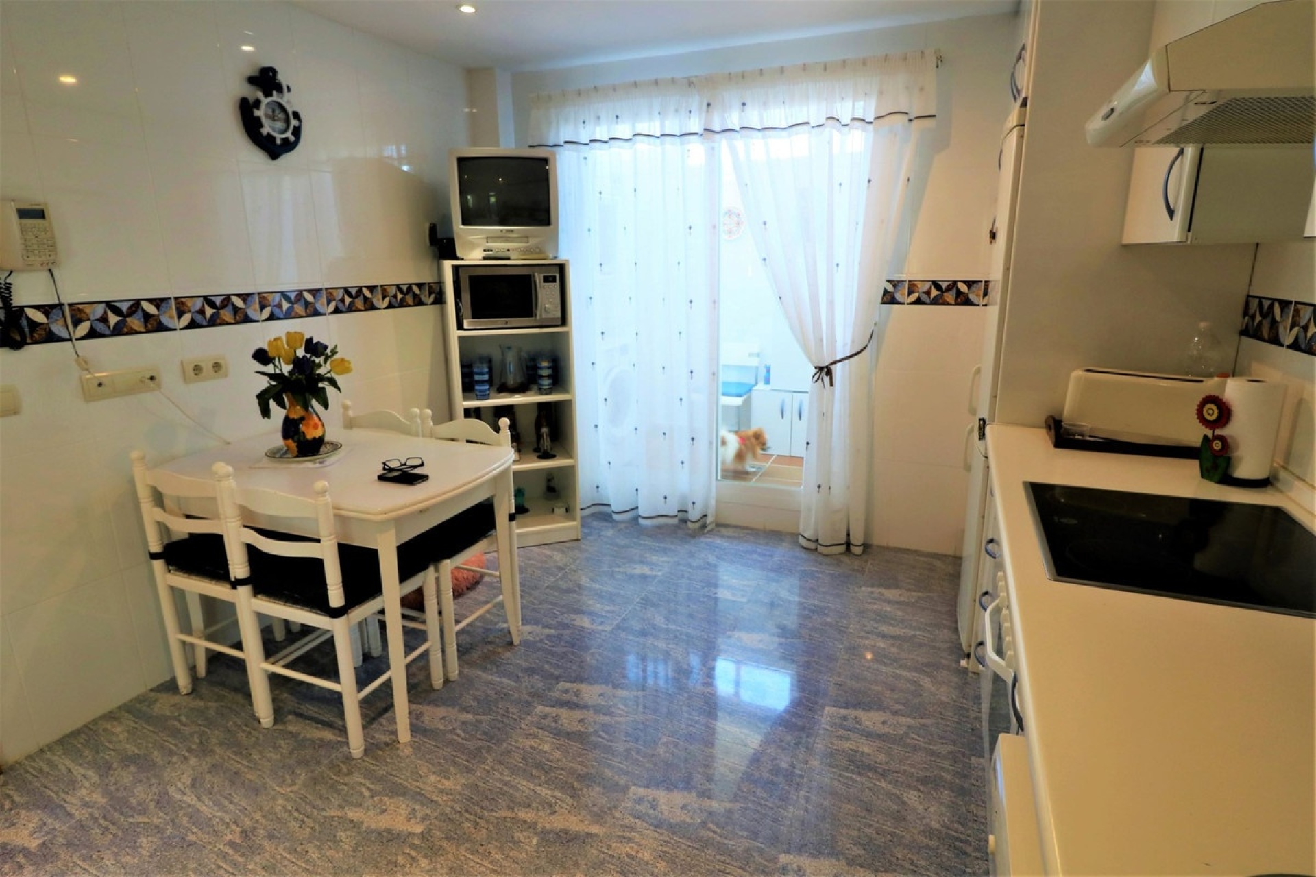 Resale - Villa - Estepona - Estepona Centro