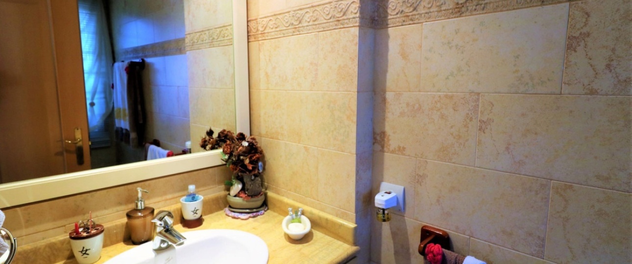 Resale - Villa - Estepona - Estepona Centro