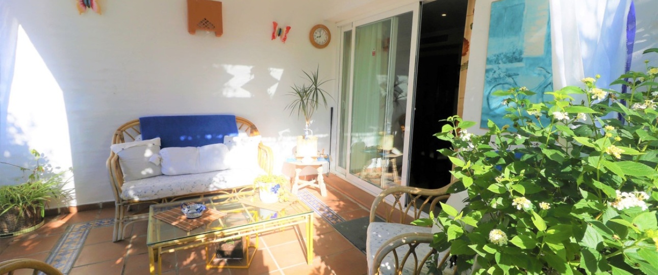 Resale - Villa - Estepona - Estepona Centro