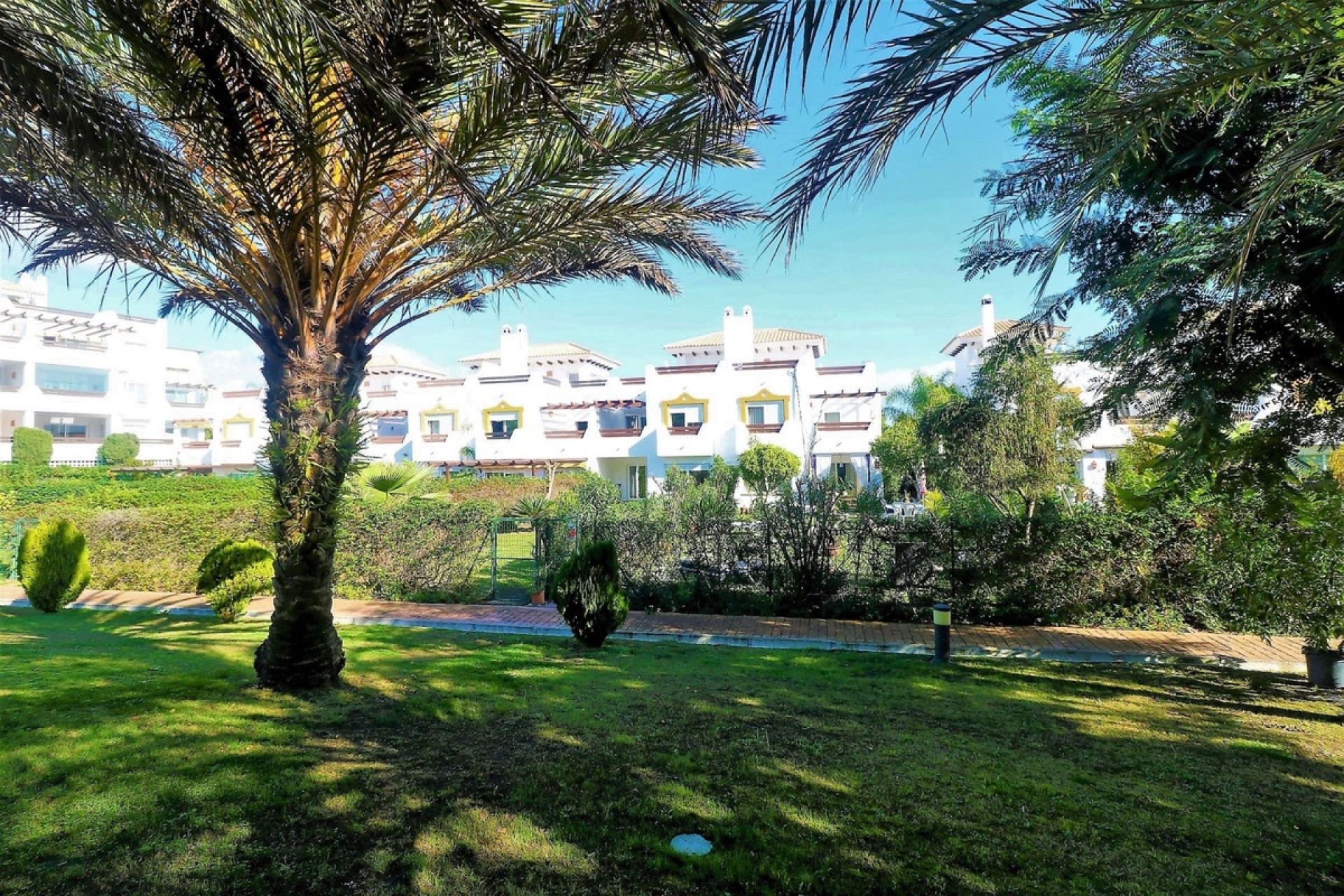 Resale - Villa - Estepona - Estepona Centro