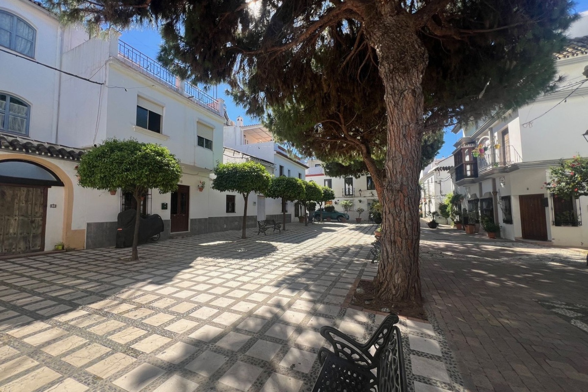 Resale - Villa - Estepona - Estepona Centro