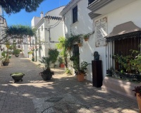Resale - Villa - Estepona - Estepona Centro