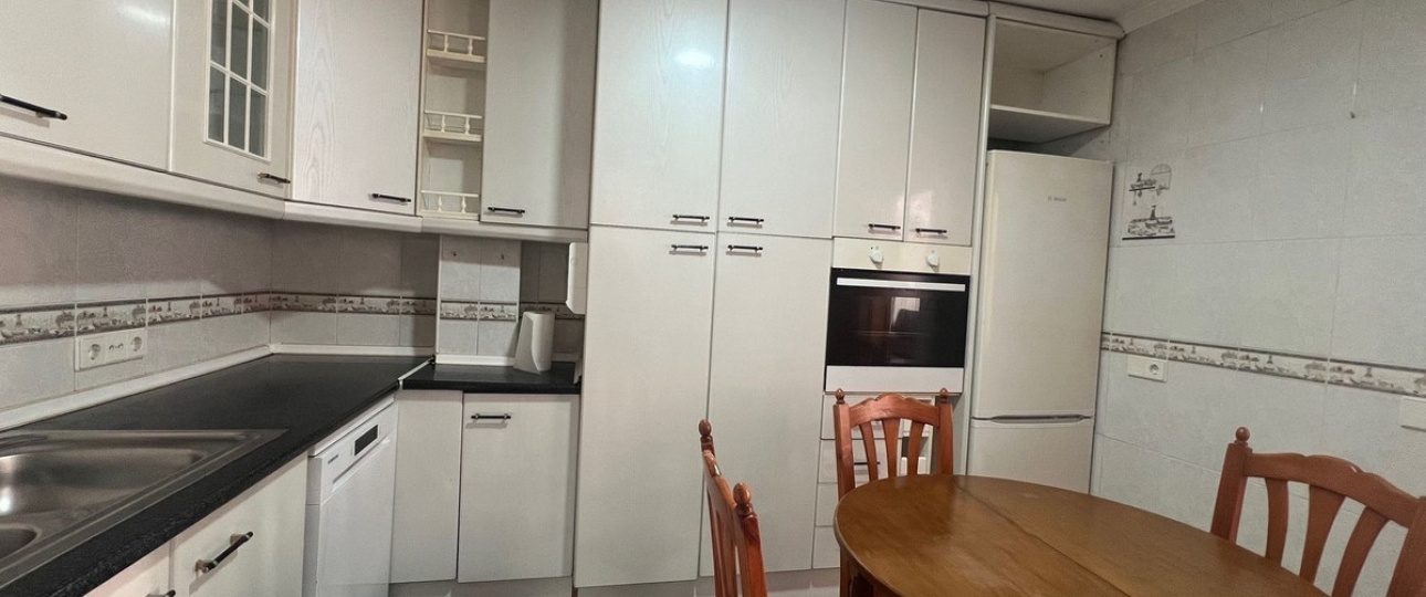 Resale - Villa - Estepona - Estepona Centro