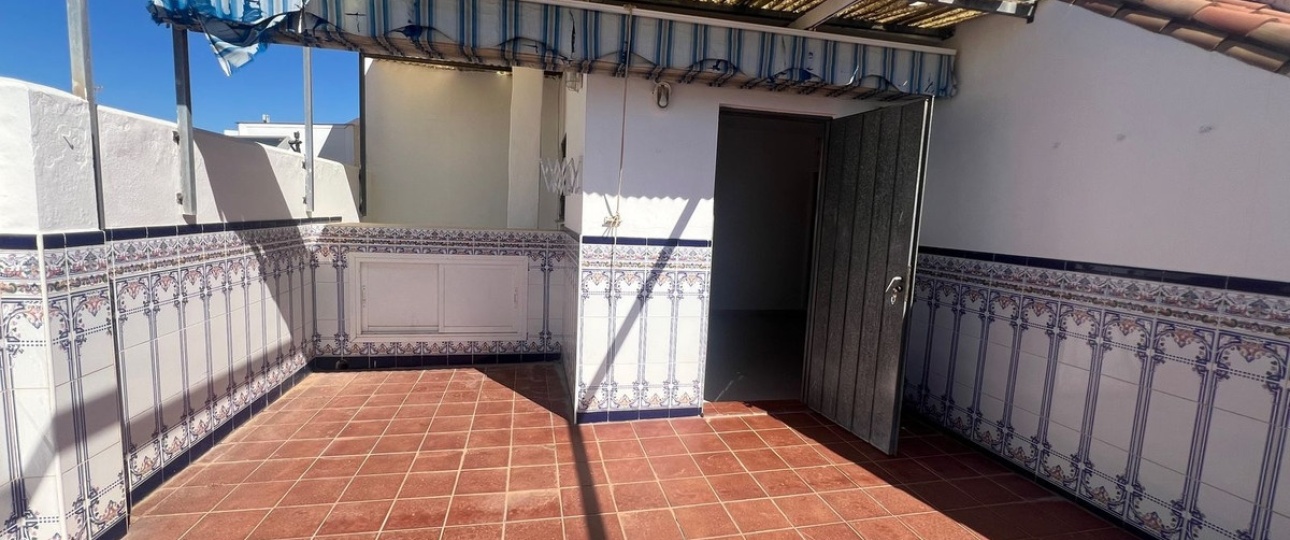 Resale - Villa - Estepona - Estepona Centro