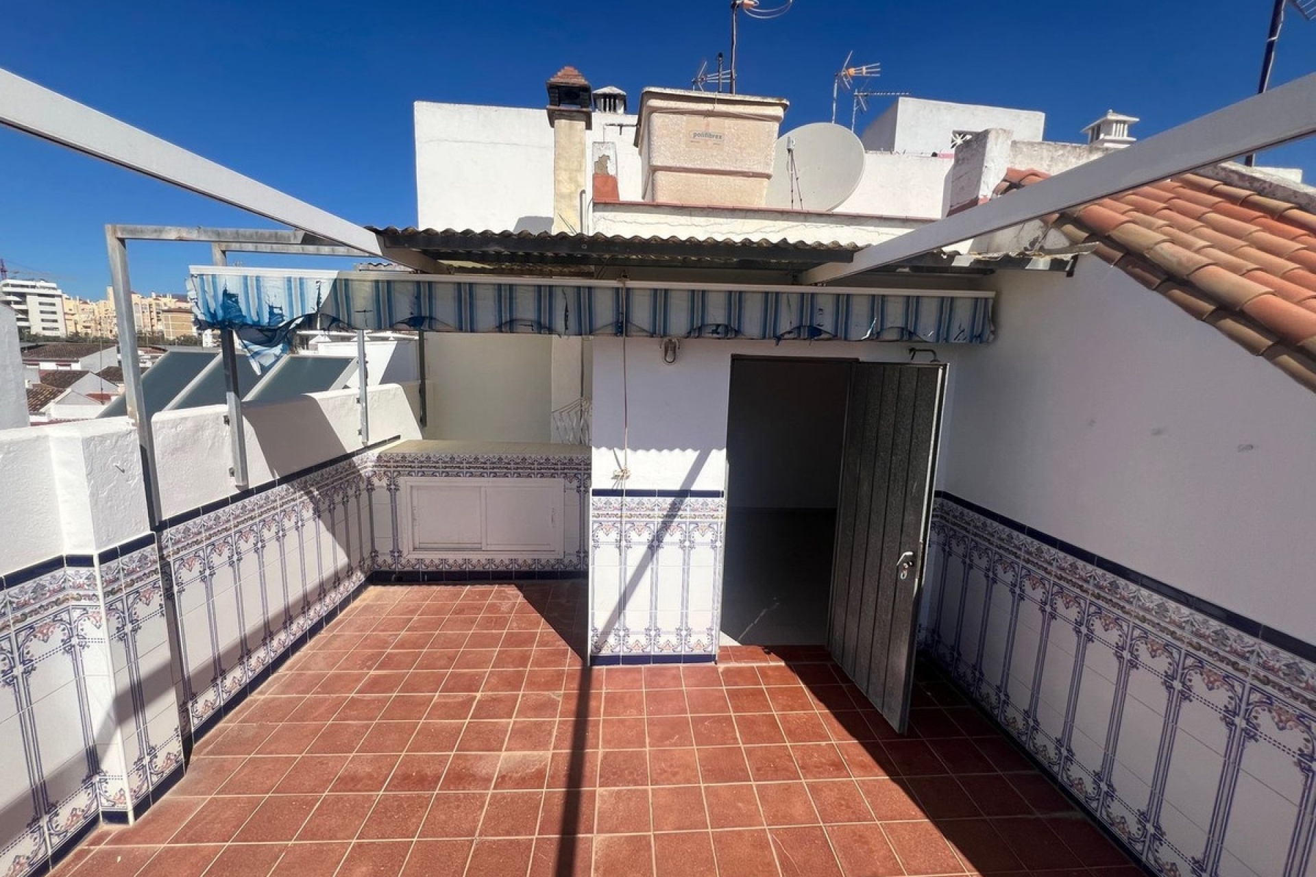 Resale - Villa - Estepona - Estepona Centro