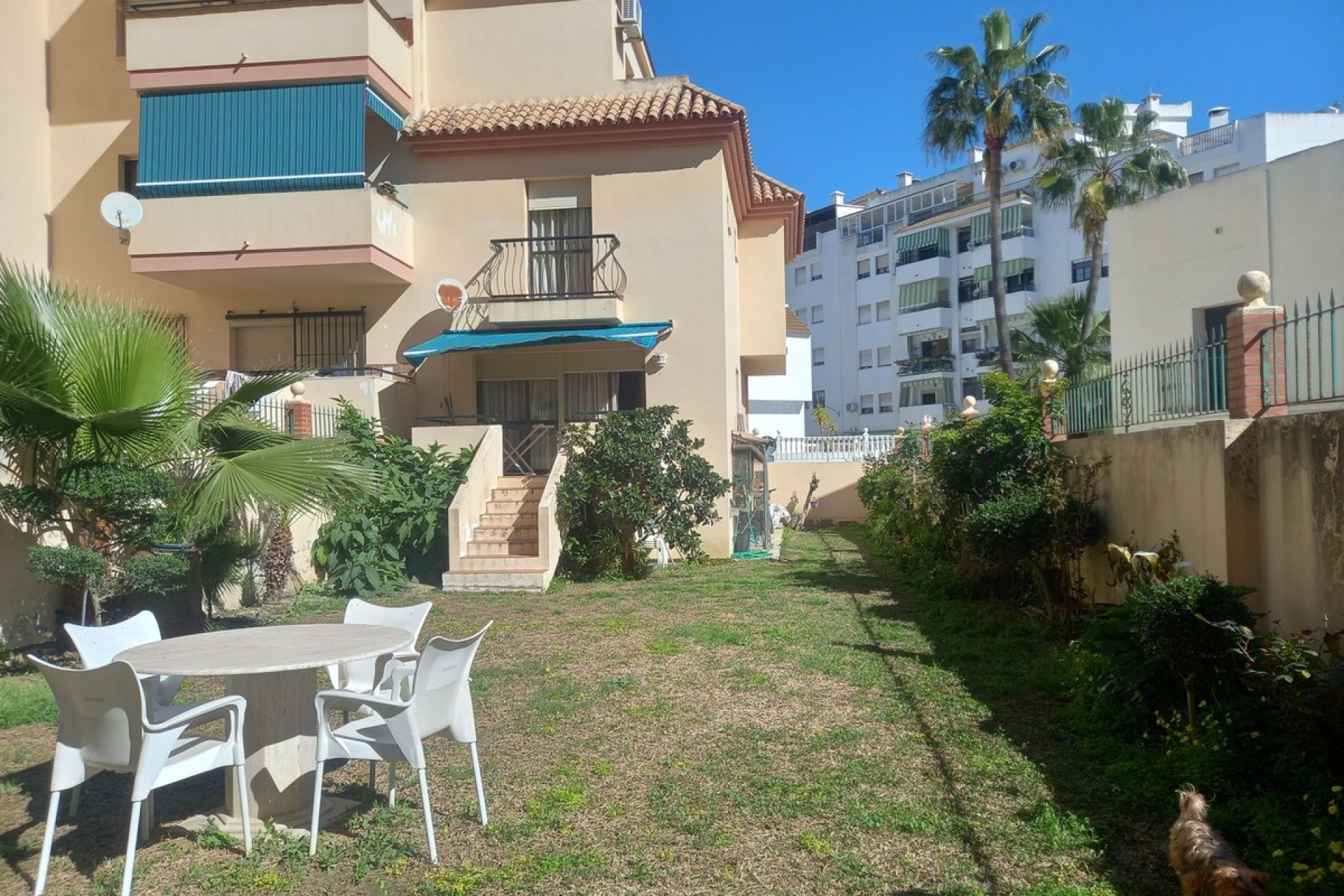 Resale - Villa - Estepona - Estepona Centro