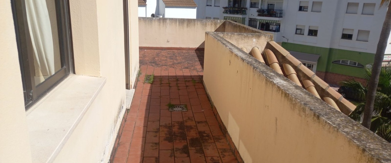 Resale - Villa - Estepona - Estepona Centro