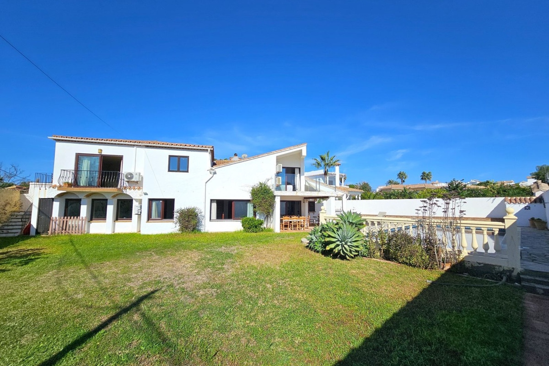 Resale - Villa - Estepona - Estepona Centro