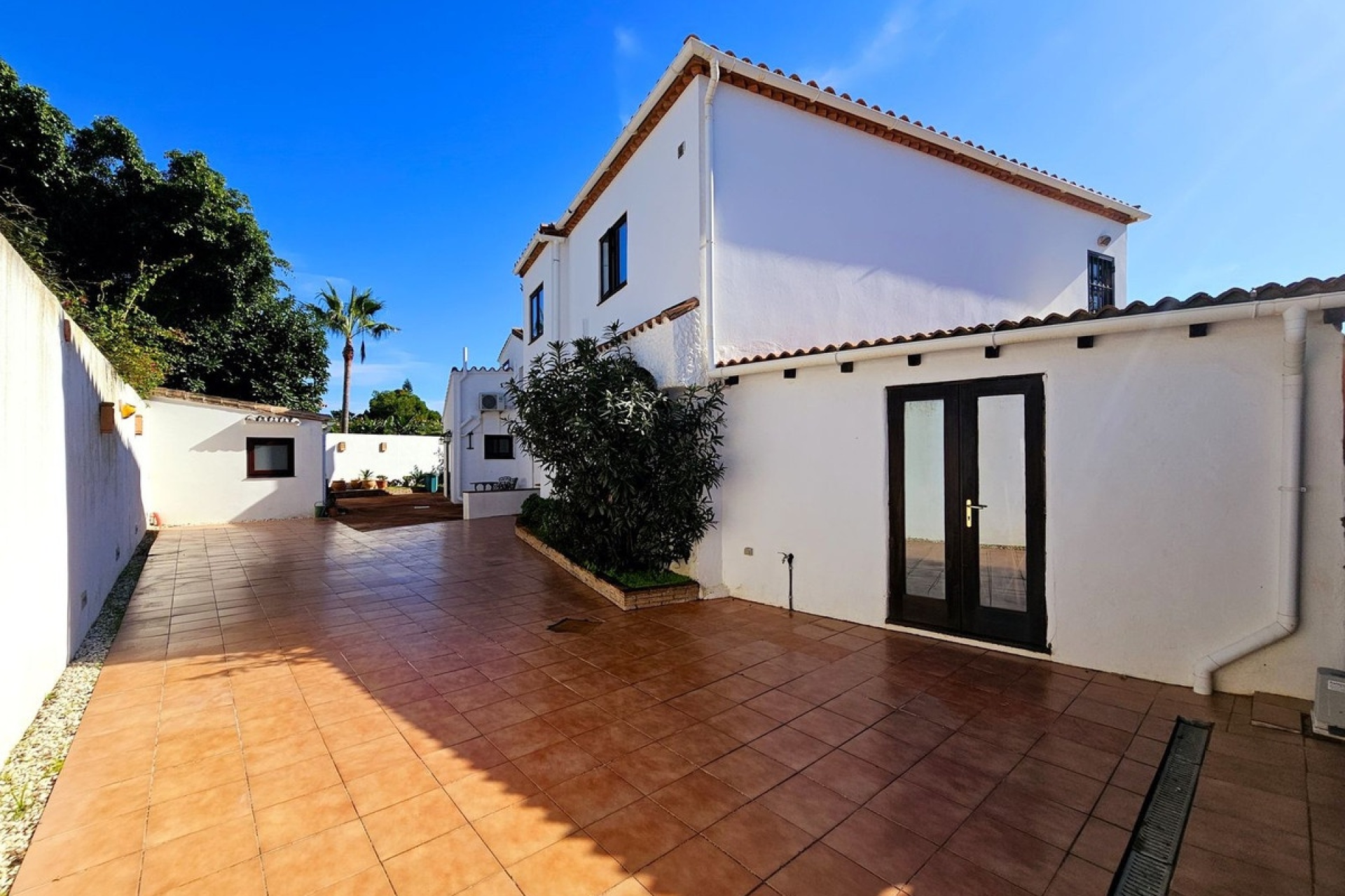 Resale - Villa - Estepona - Estepona Centro