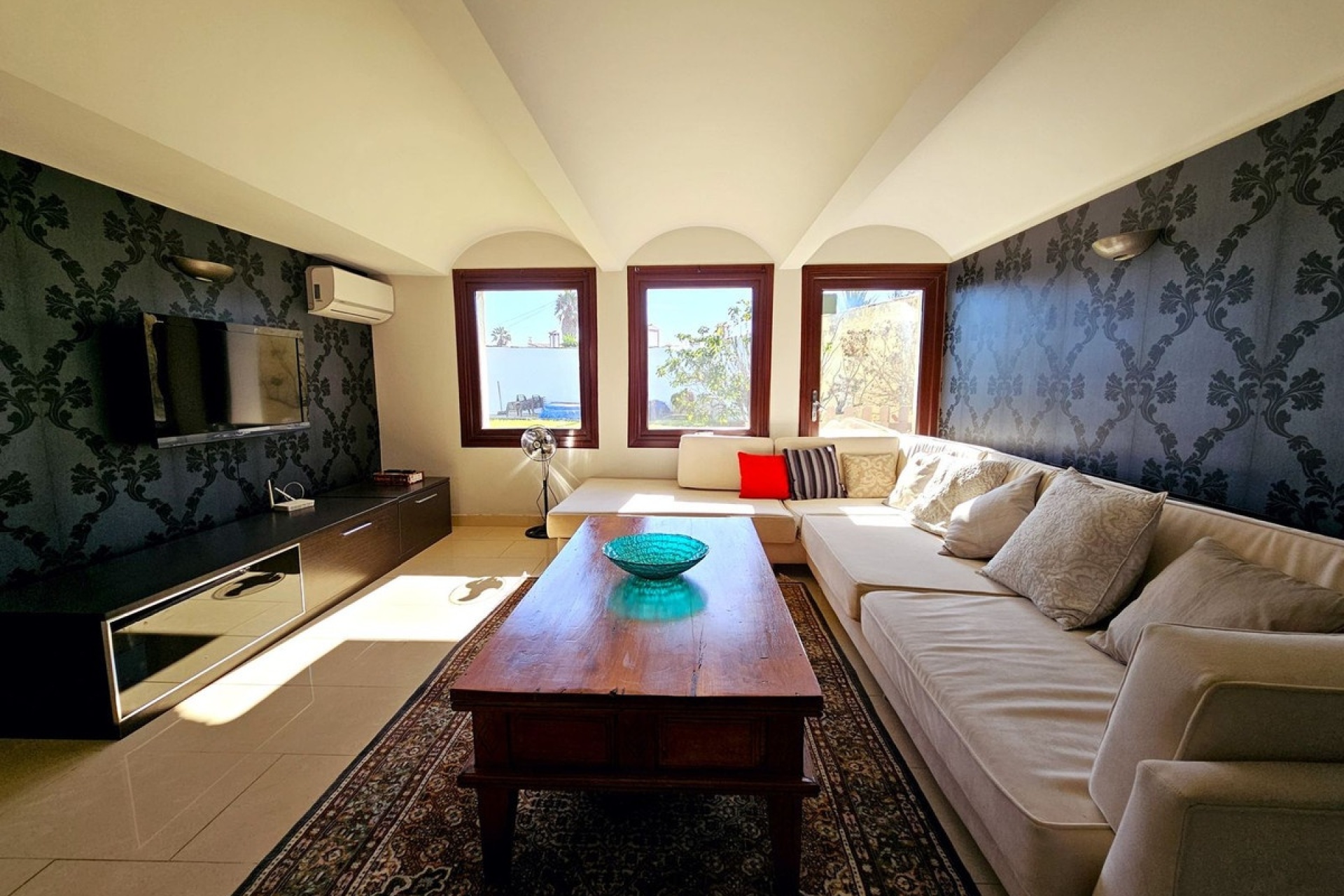 Resale - Villa - Estepona - Estepona Centro